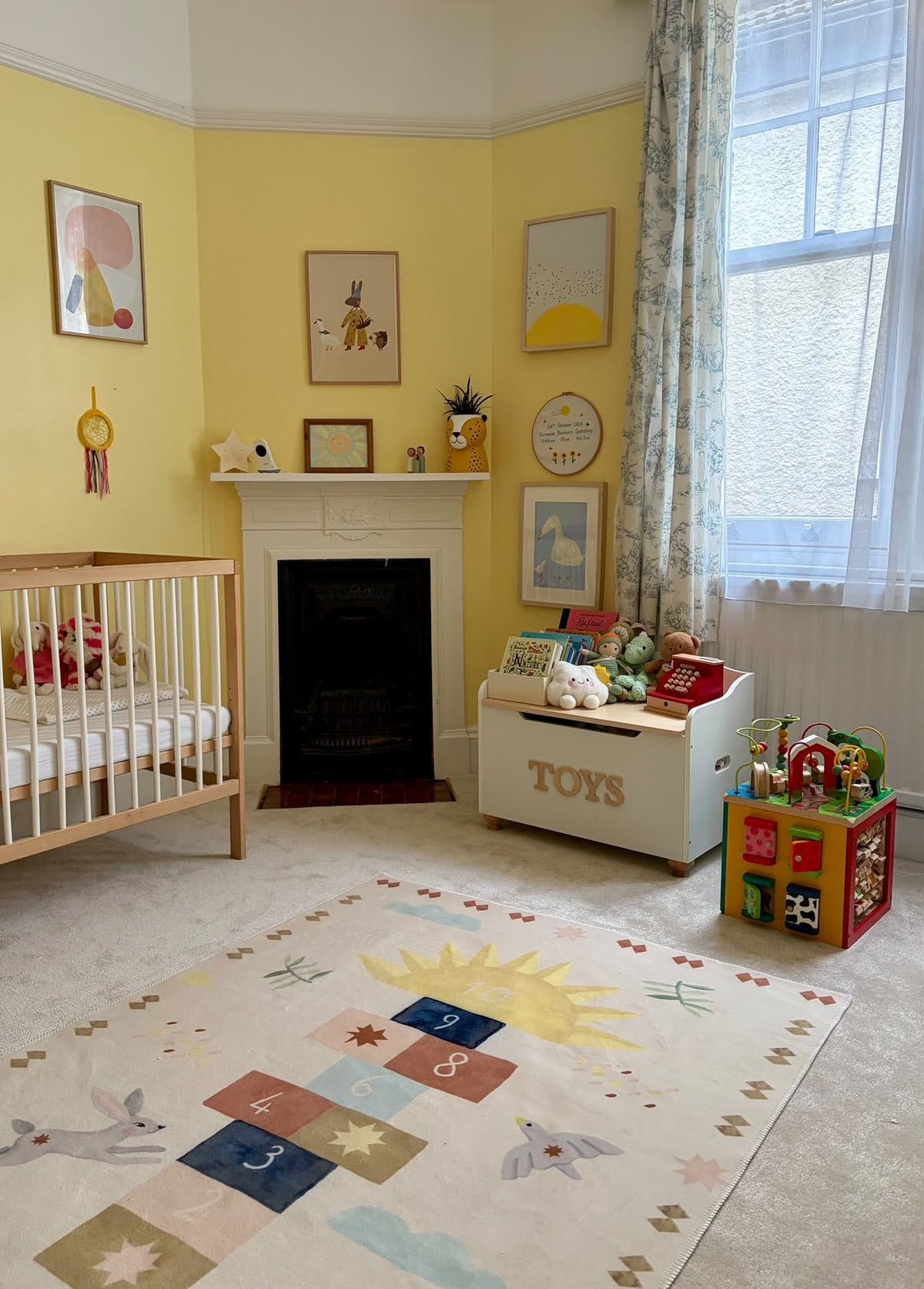 Hueppi rug in a real home