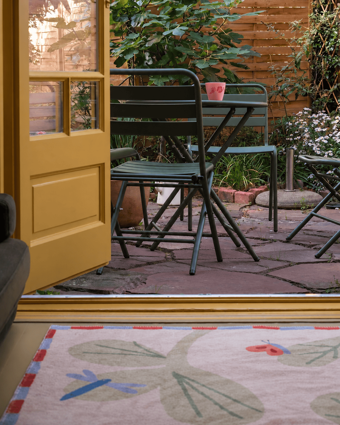Hueppi rug in a real home