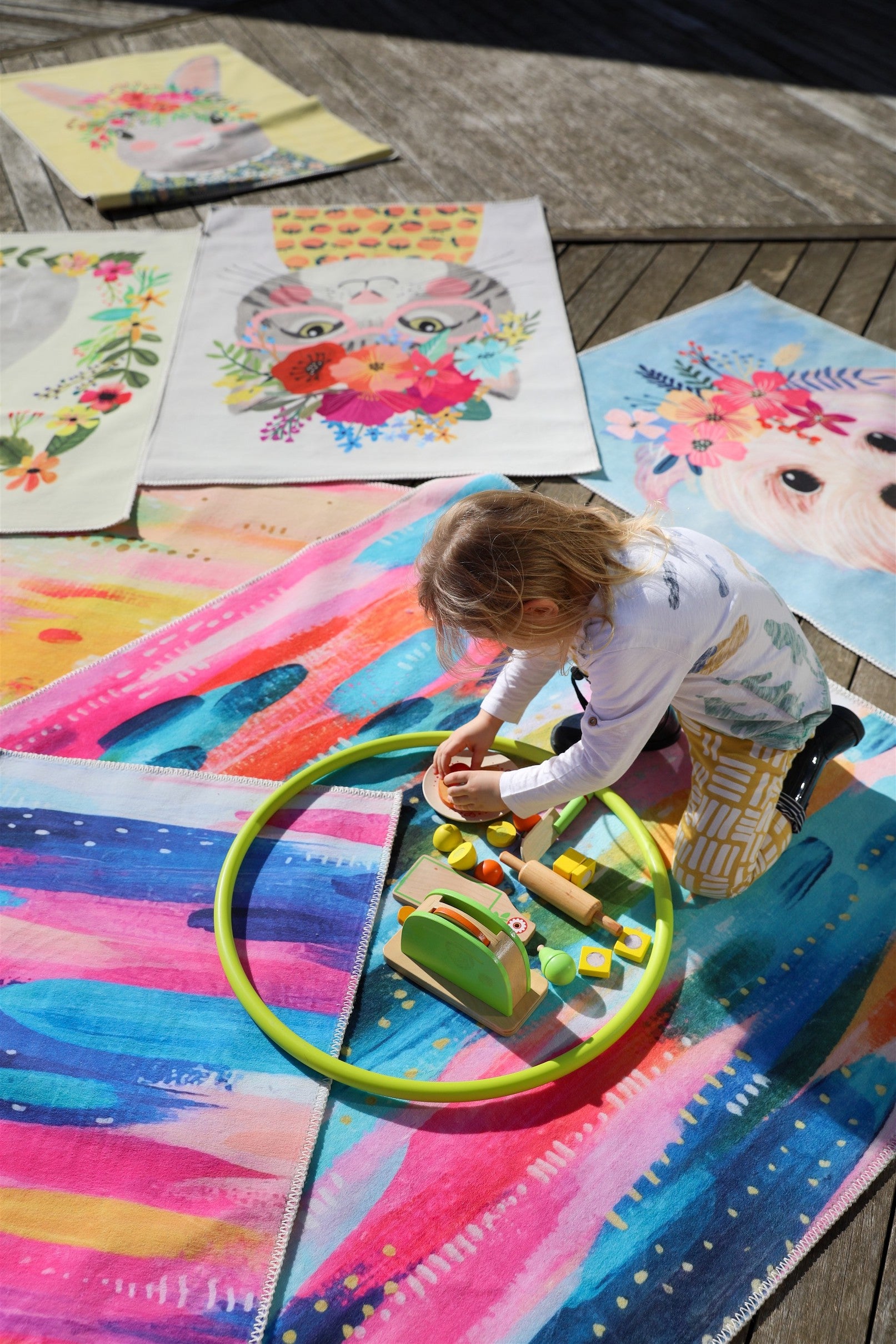 colorful pink blue green carpet for kids. colorful pink blue green rug for kids room. Machine washable and nontoxic rug