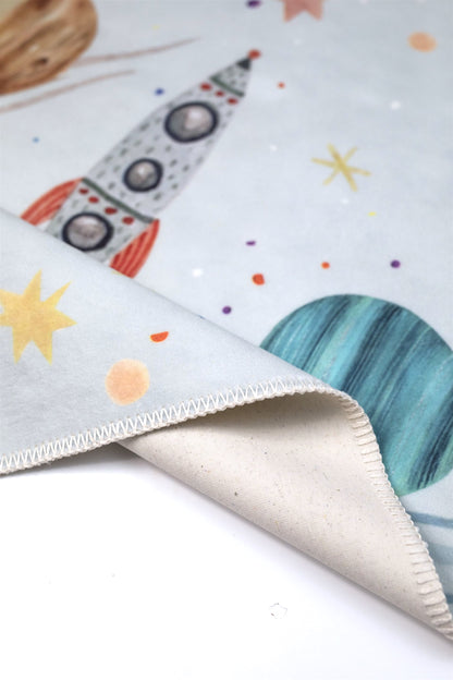 Hueppi Give Me Some Space Blue washable children's rug