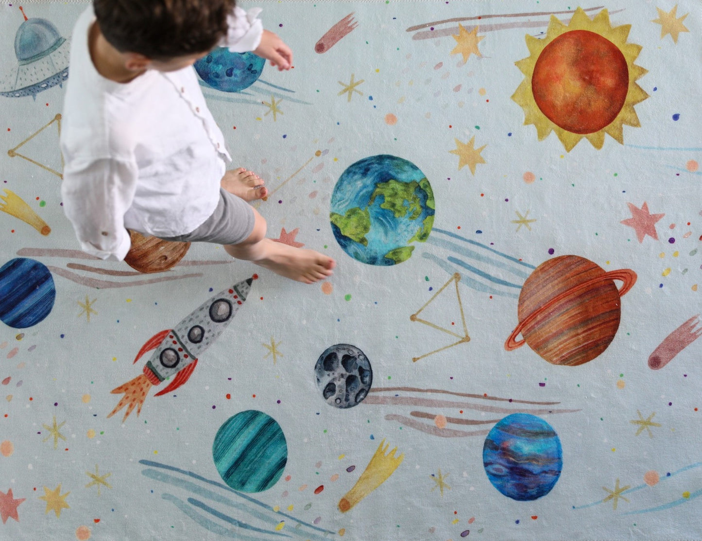 space planet solar system carpet for kids. space planet solar system rug for kids room. Machine washable and nontoxic rug