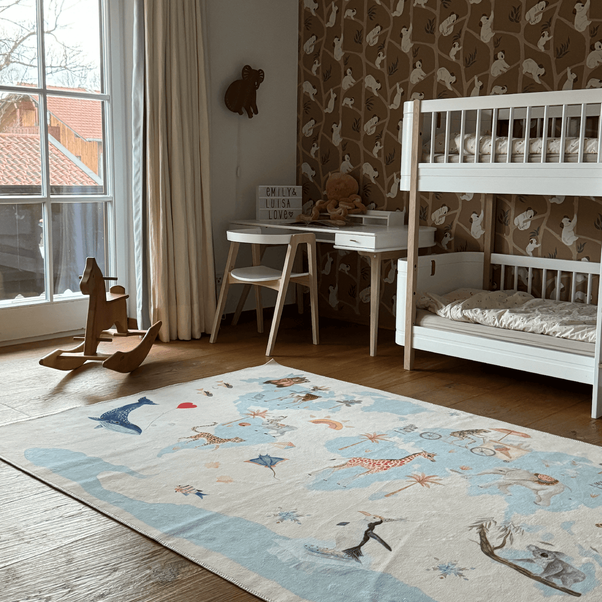 Hueppi rug in a real home