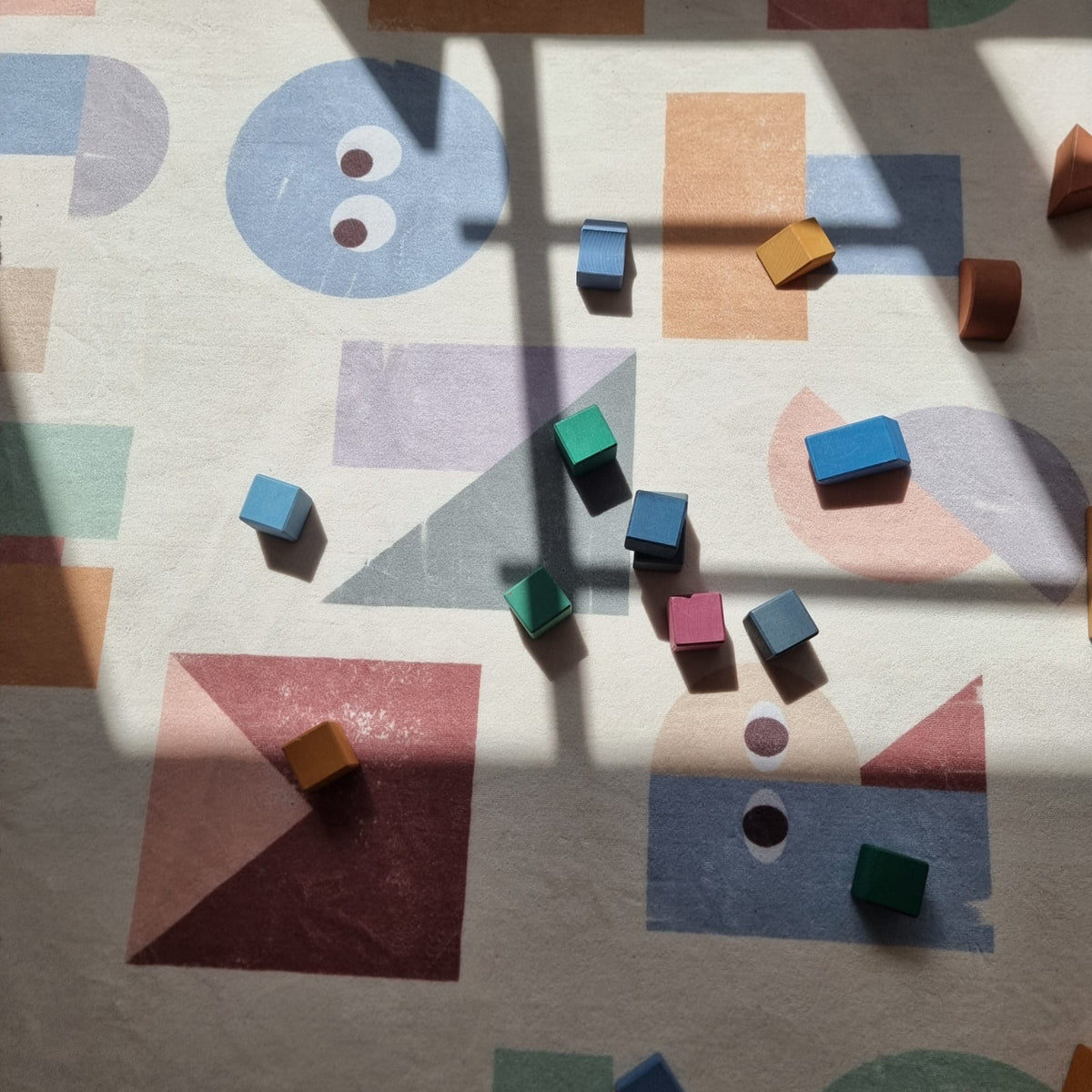 A Hueppi rug in a real home